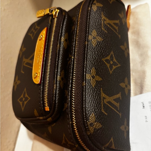 Louis Vuitton Mini Bumbag Women Monogram Pattern - Picture 10 of 15